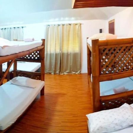 Siargao Tropic Hostel Генерал-Луна Экстерьер фото