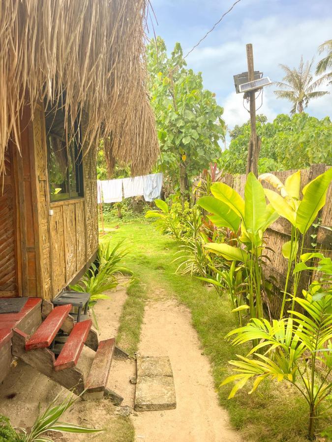 Siargao Tropic Hostel Генерал-Луна Экстерьер фото